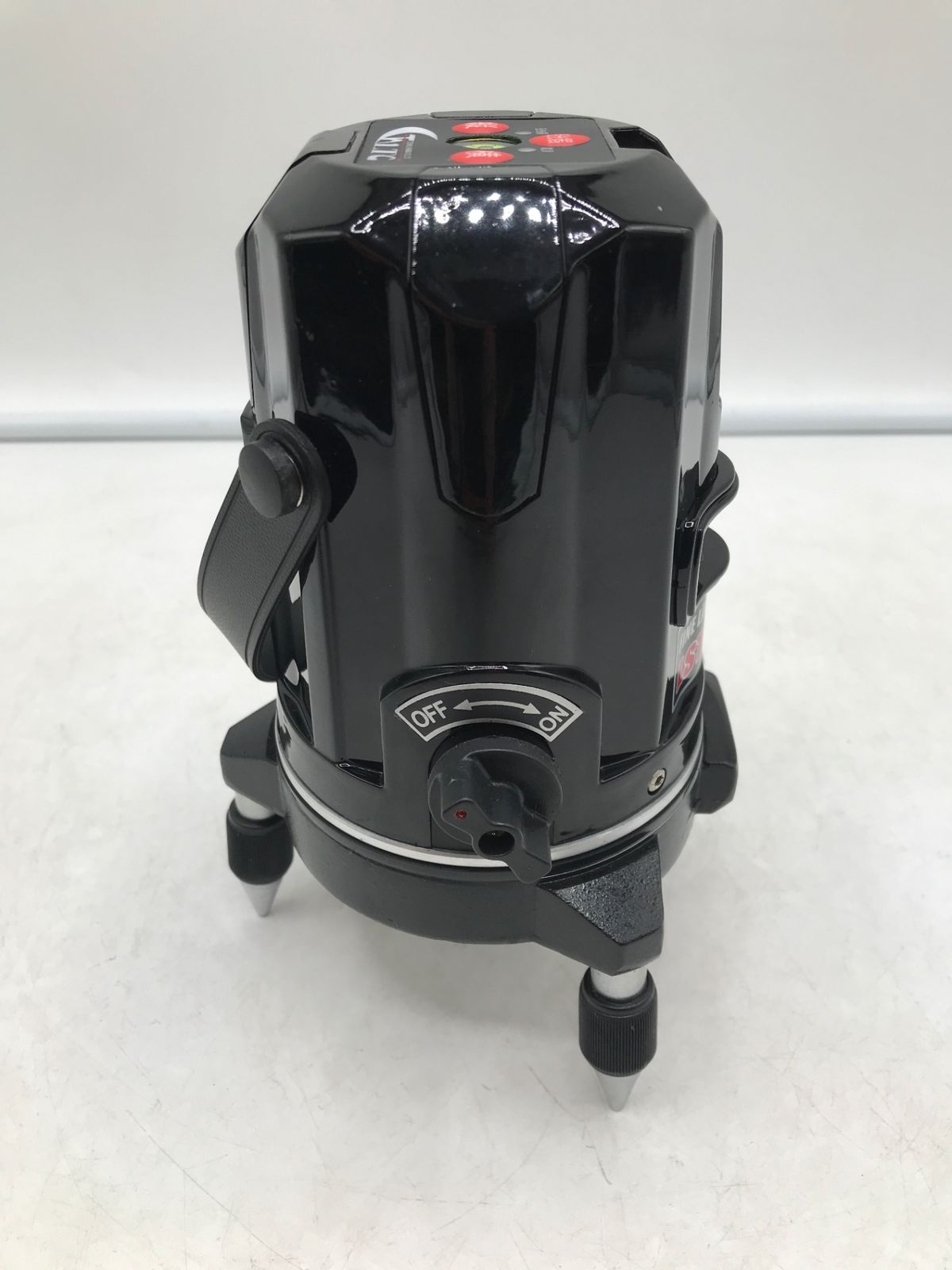 レーザー墨出し器