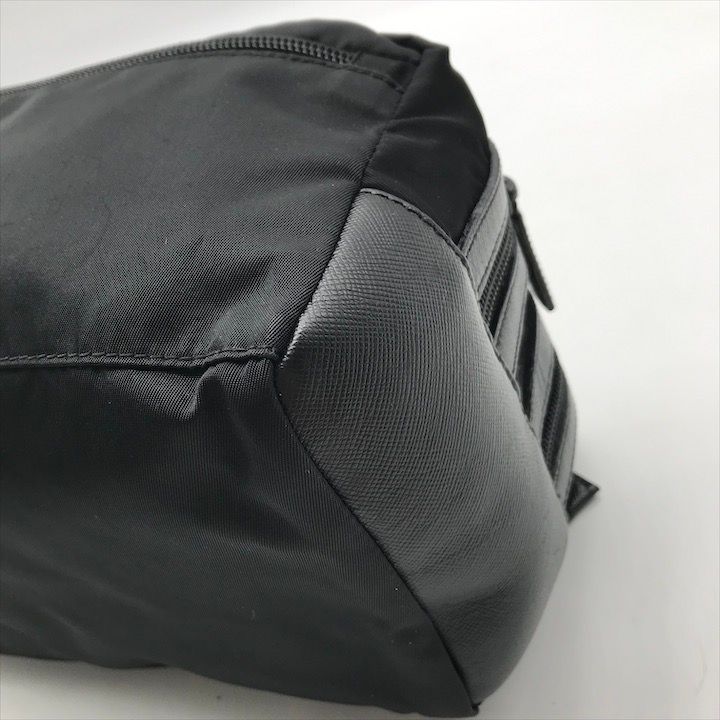 PRADA プラダ ハーネス ロゴポーチ付 超美品○PRADA プラダ スポーツ○ロゴ型押し○ナイロン