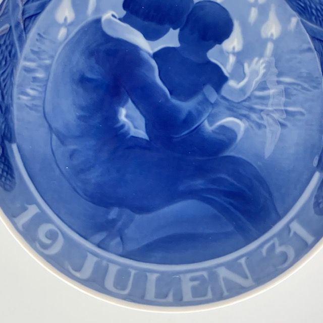 【ロイヤルコペンハーゲン】　１９３１年・イヤープレート　母と子 ロイヤルコペンハーゲン イヤープレート 1931年 「Mother and