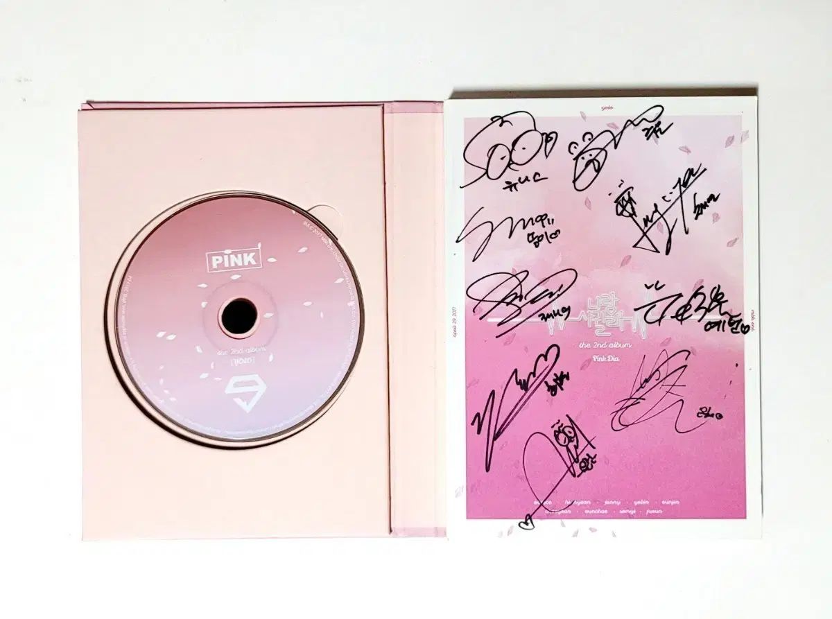 【レア】UNIQ fall in love CD サイン入り サイン入り盤 DIA : YOLO(ピンクバージョン) 2nd 正規アルバム