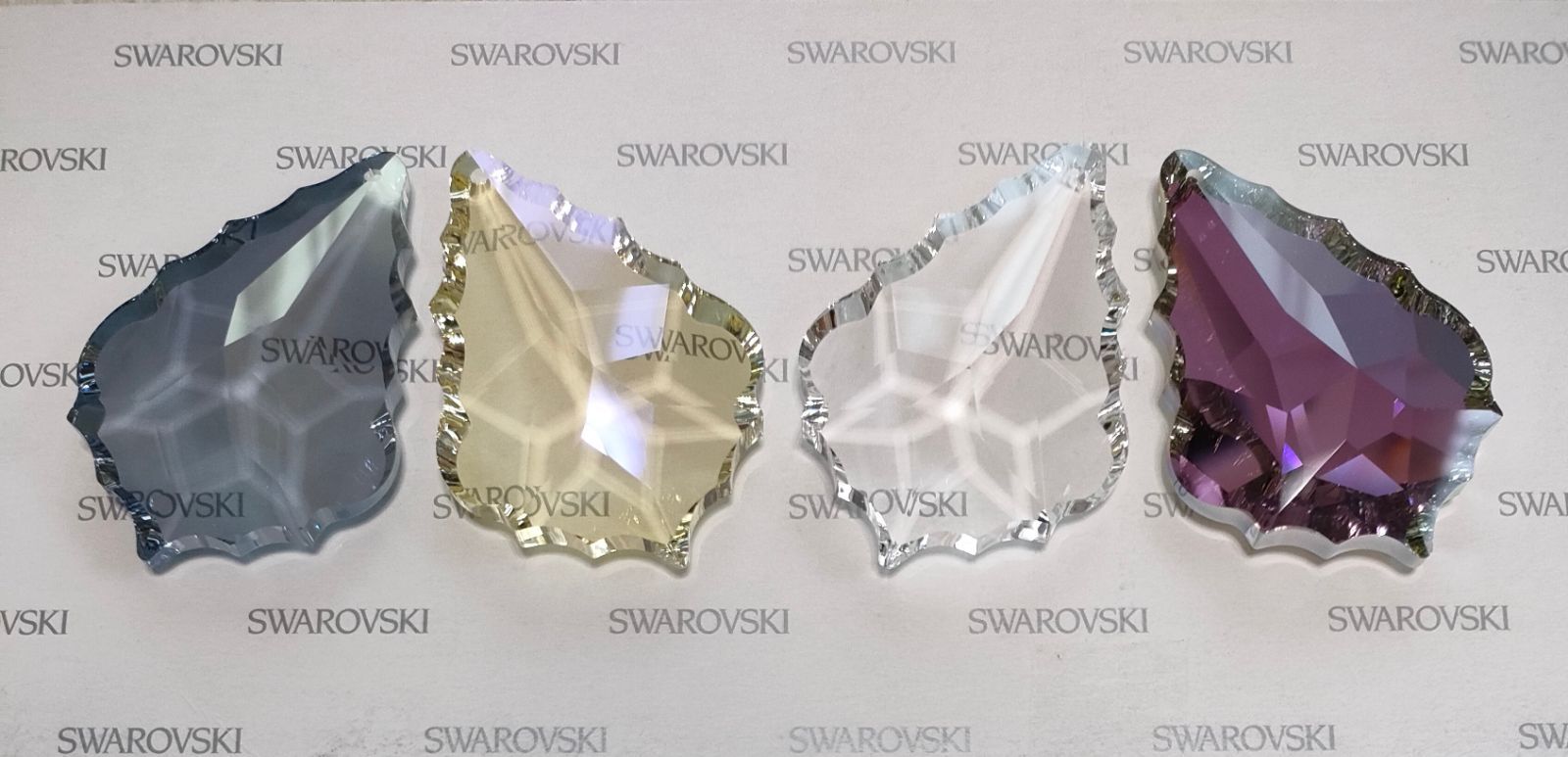 ✿SWAROVSKI スワロフスキー #8901✿63mm4粒セット