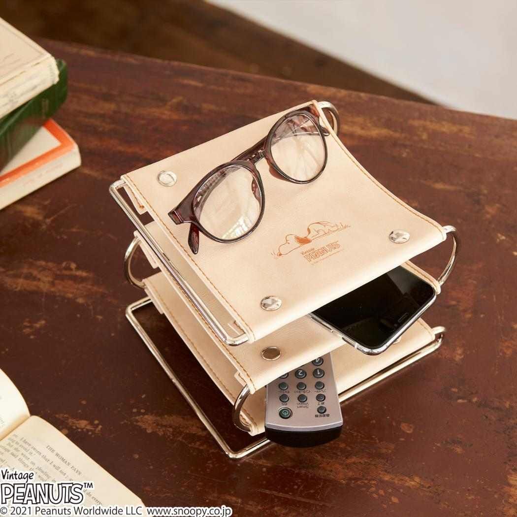 スヌーピー 卓上収納 マルチラック アイボリー ピーナッツ 茶谷産業 リモコン スマホ キャラクター グッズ スヌーピー マルチラック シネマコレクション 151-840568 楽天ビック｜茶谷産業｜Chatani 価格.com
