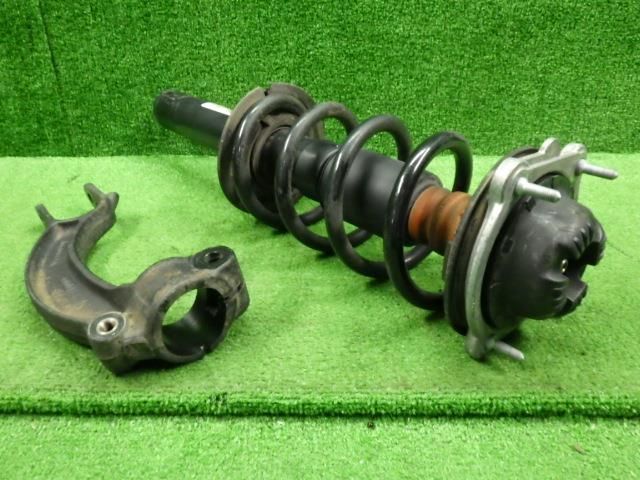 アウディ A6 DBA-4GCHVS 左Fストラット LS9R 4G0413031 9111