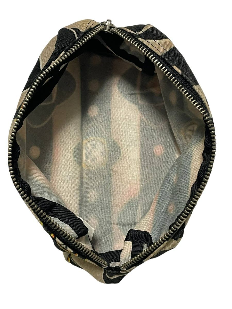 s*a様 A BATHING APE KAWS ポーチ 貴重 ☆激レア☆ kaws ABC camo