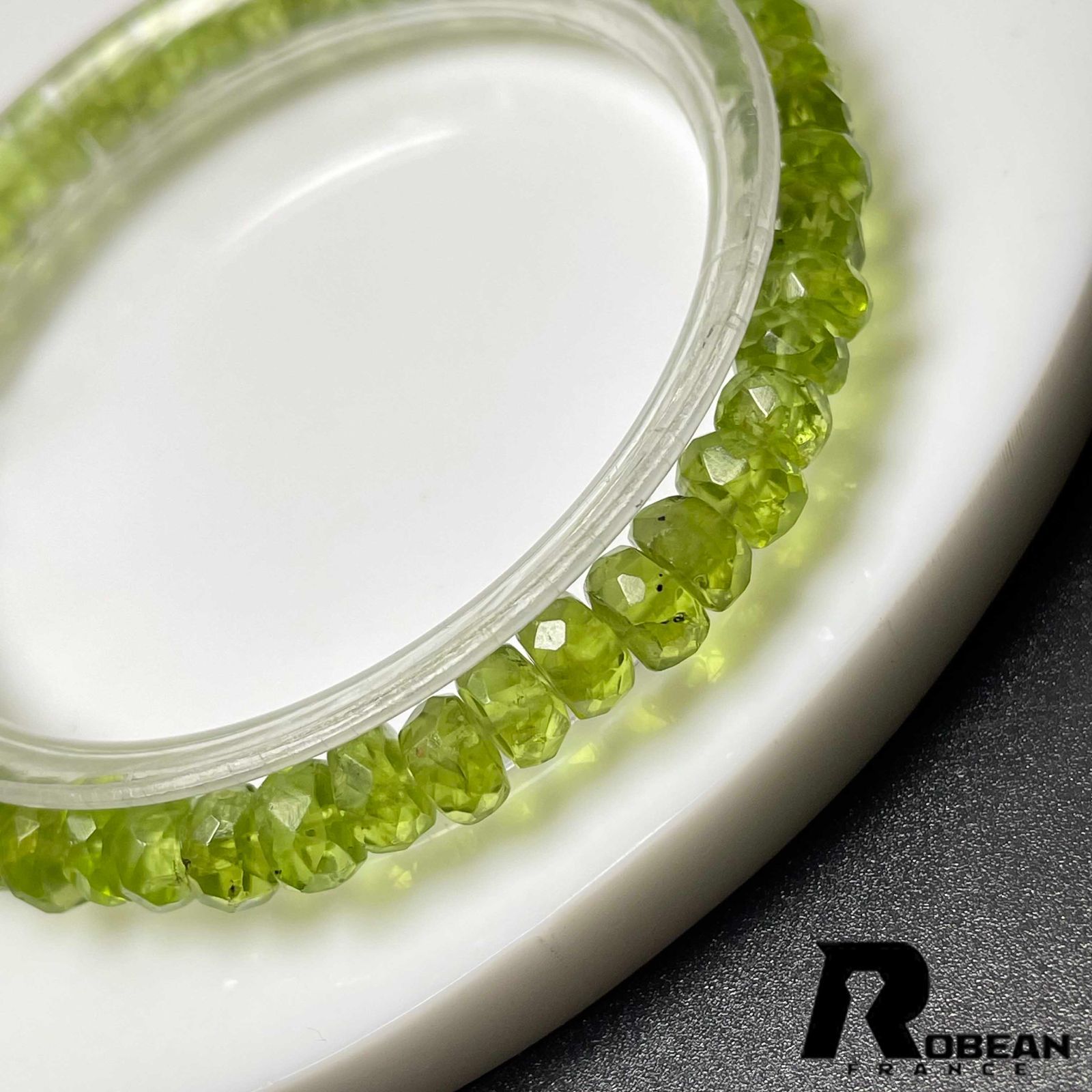 絶賛 EU製 定価8万円☆ROBEAN・グリーンペリドット☆ボタンカット  