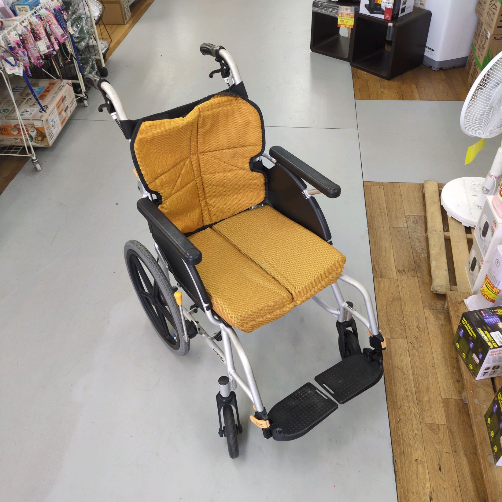 J 588 多少使用感有り 車いす 介助式 NEXT CORE