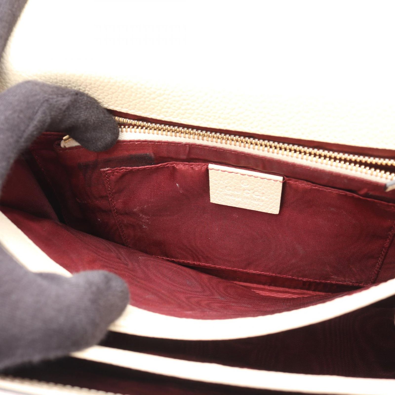 576388 アイボリー