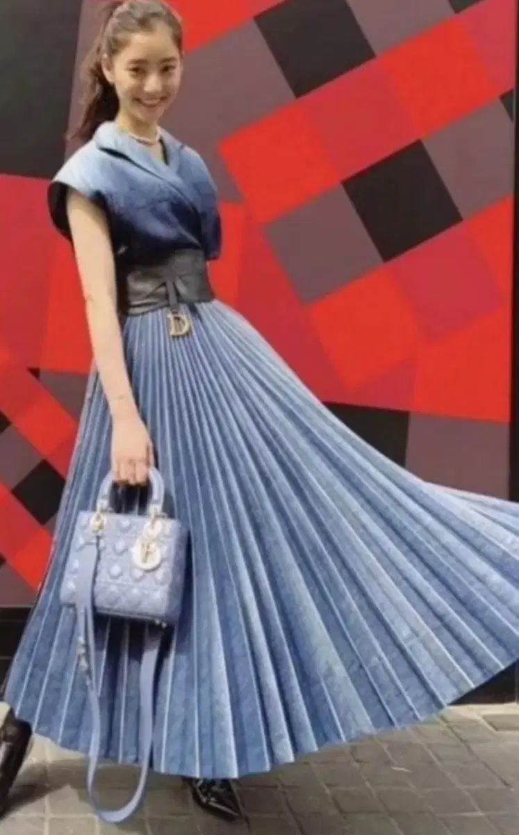 可能 クリスチャンディオール デニム スカート