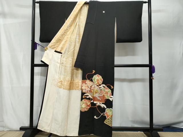 平和屋着物○豪華黒留袖 駒刺繍 束ね熨斗雪輪花文 金彩 正絹