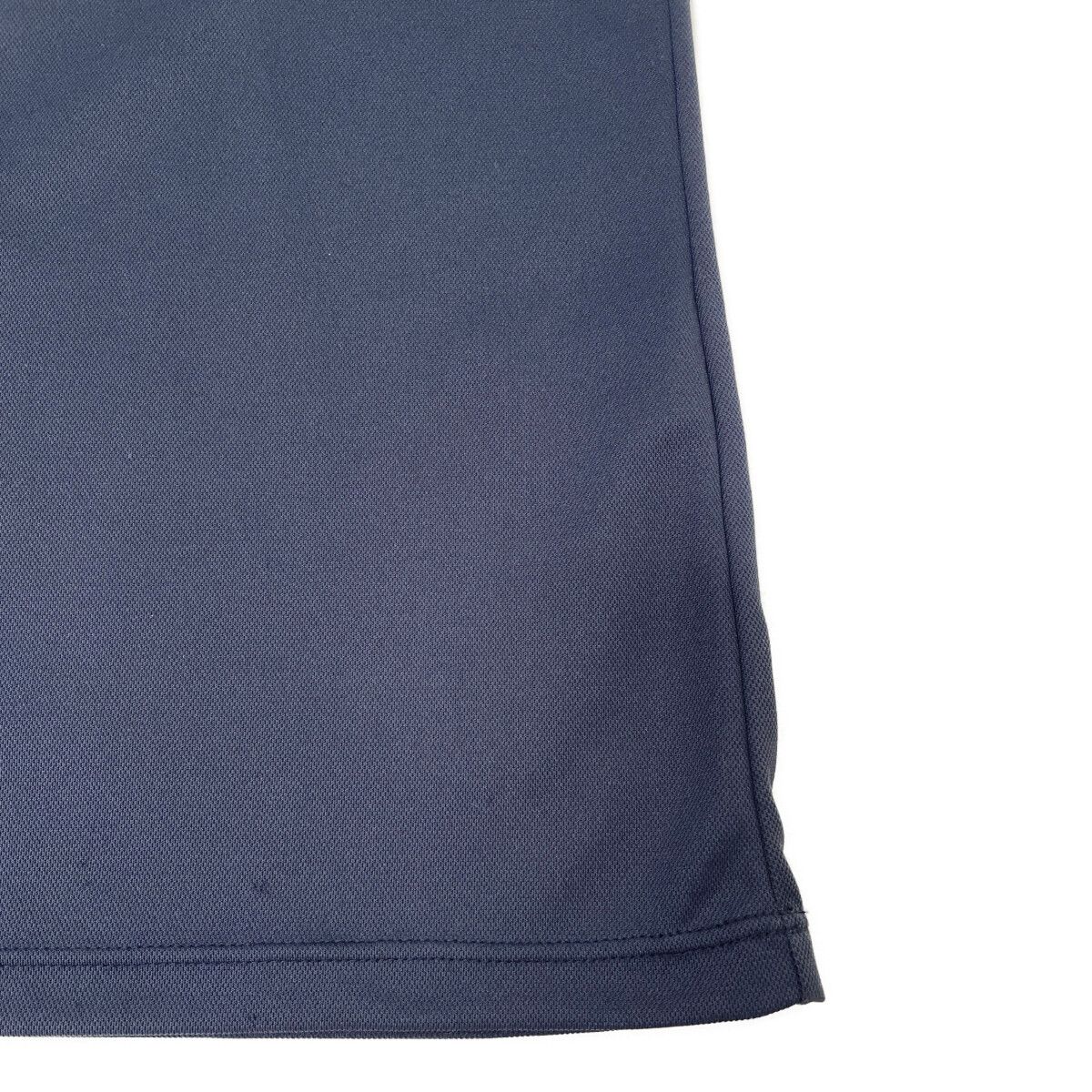 黒 モックネック