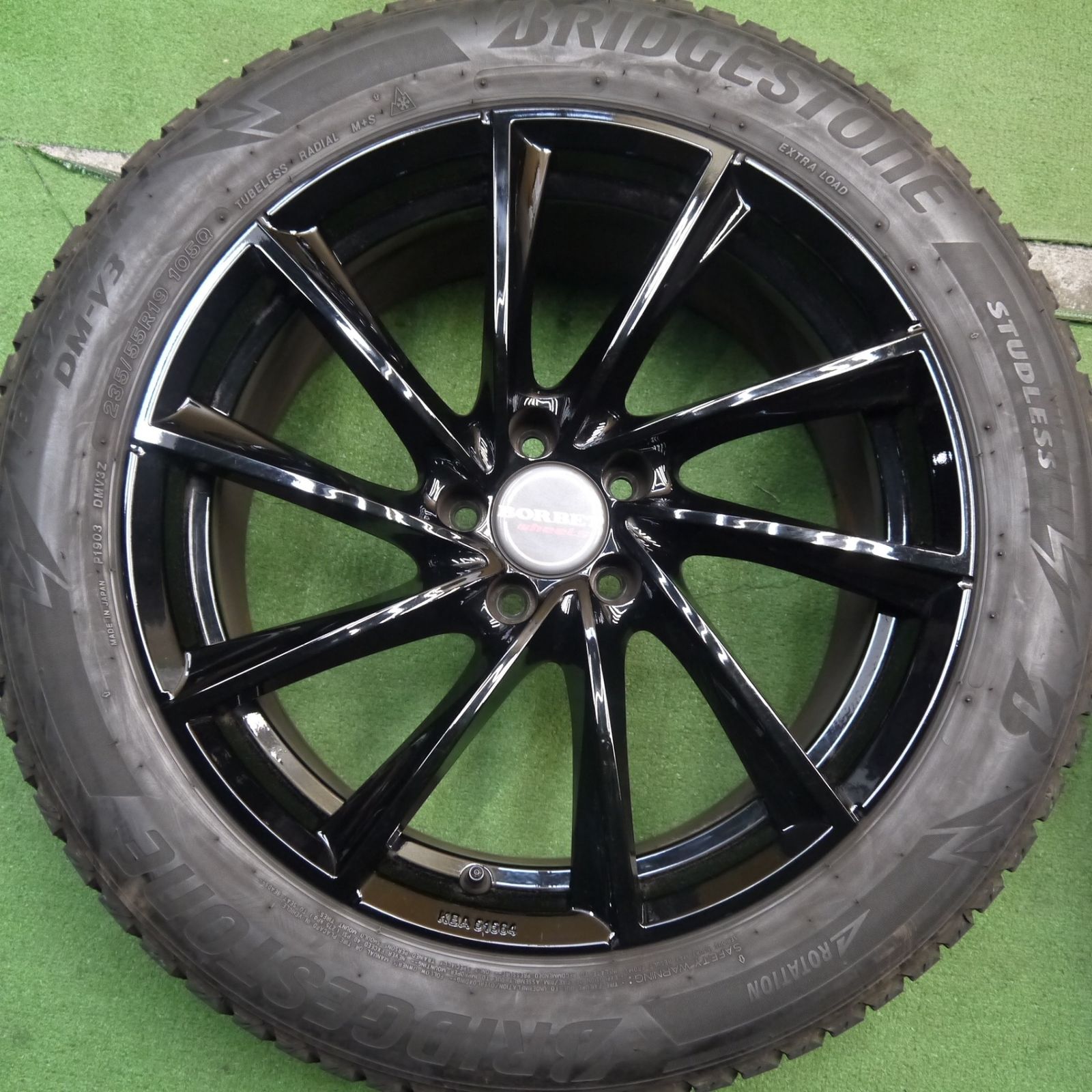 4本価格！23年☆ベンツ 等 BORBET 235/55R19 スタッドレス 