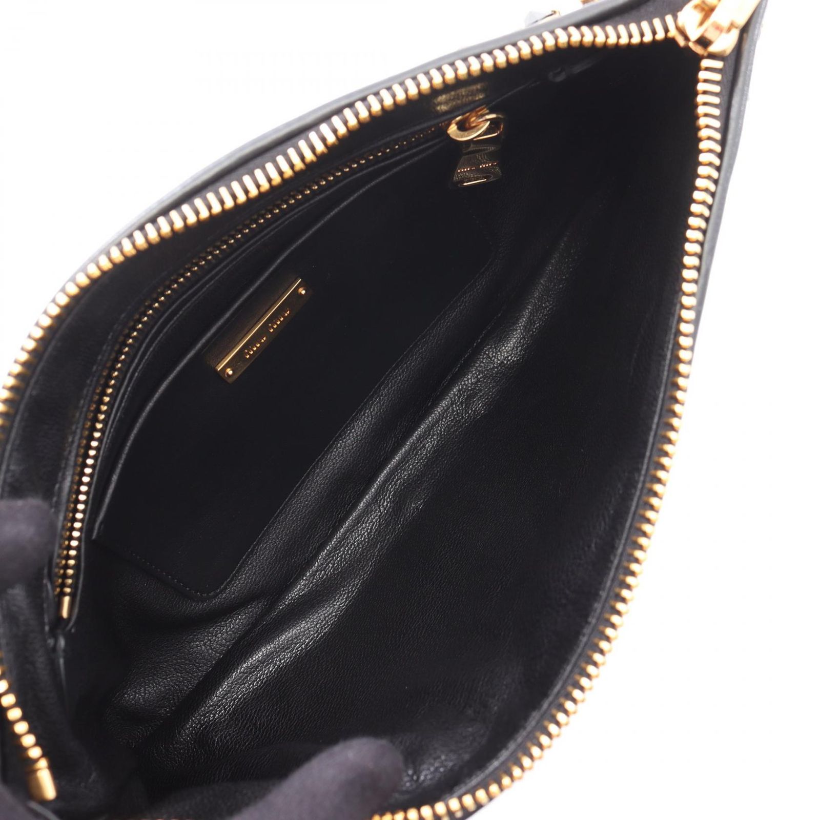 美品✨ ミュウミュウ セカンドバッグ レザー マトラッセ 黒 ブラック ブラック アルカディ レザー バッグ | Miu Miu