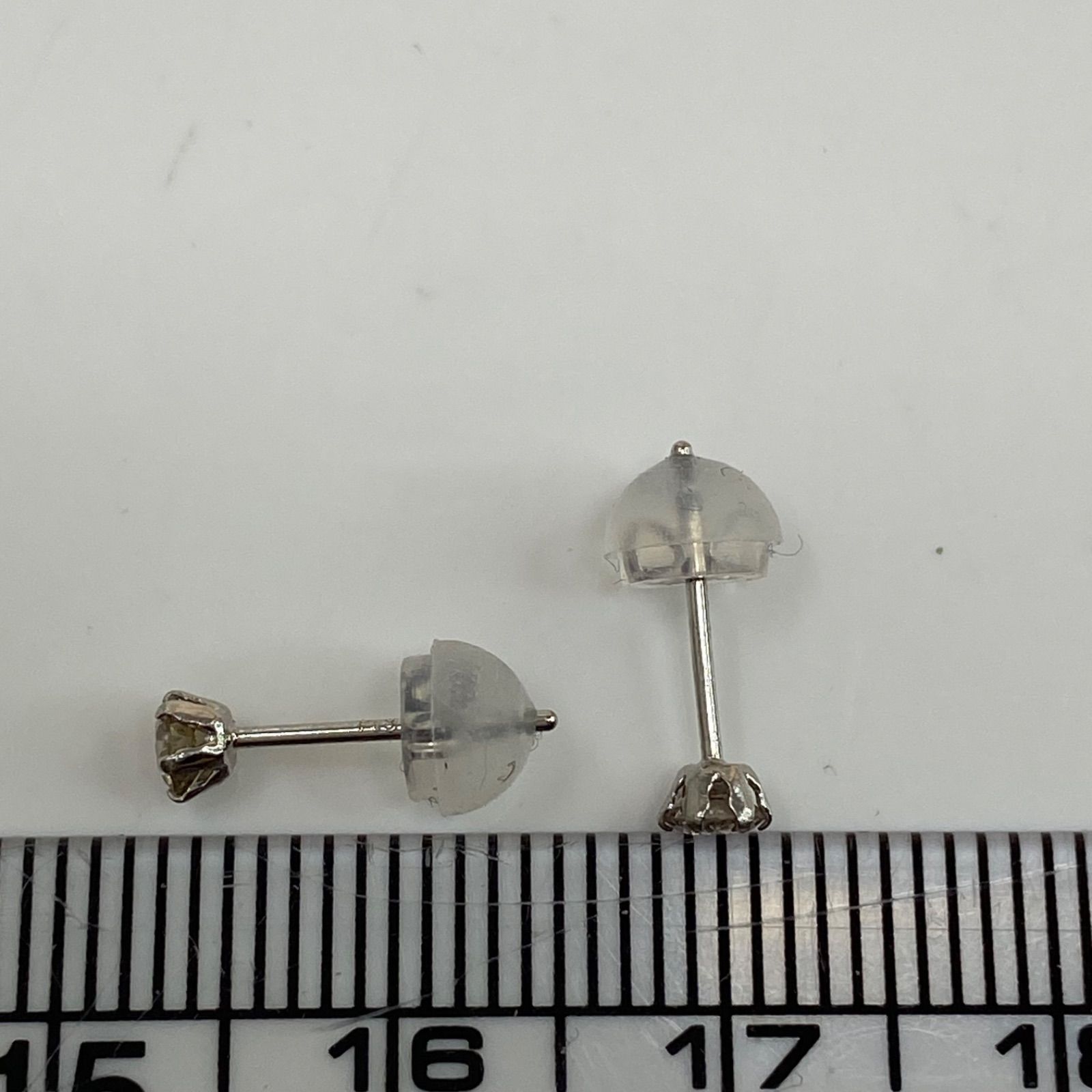 pt900 プラチナ 天然ダイヤモンド 0.2ct ピアス - メルカリ