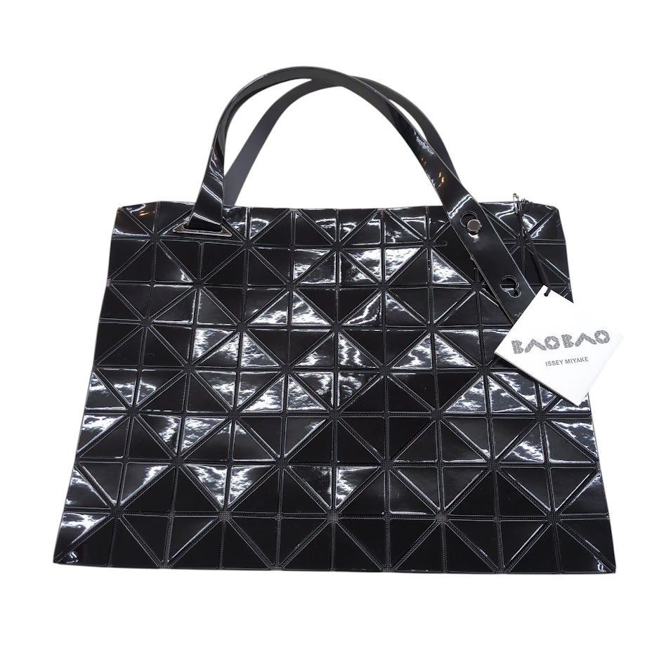 BAOBAO ISSEY MIYAKEブラック ハンドバッグ未使用 BAO BAO ISSEY MIYAKE – isseymiyake.com