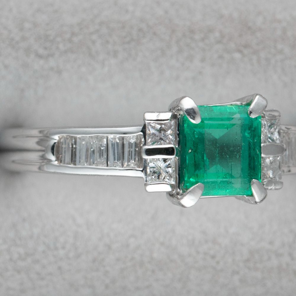 専用JH200★高級 コロンビア産 エメラルド0.58ct D リング鑑付 専用JH200☆高級 コロンビア産 エメラルド0.58ct D リング鑑付