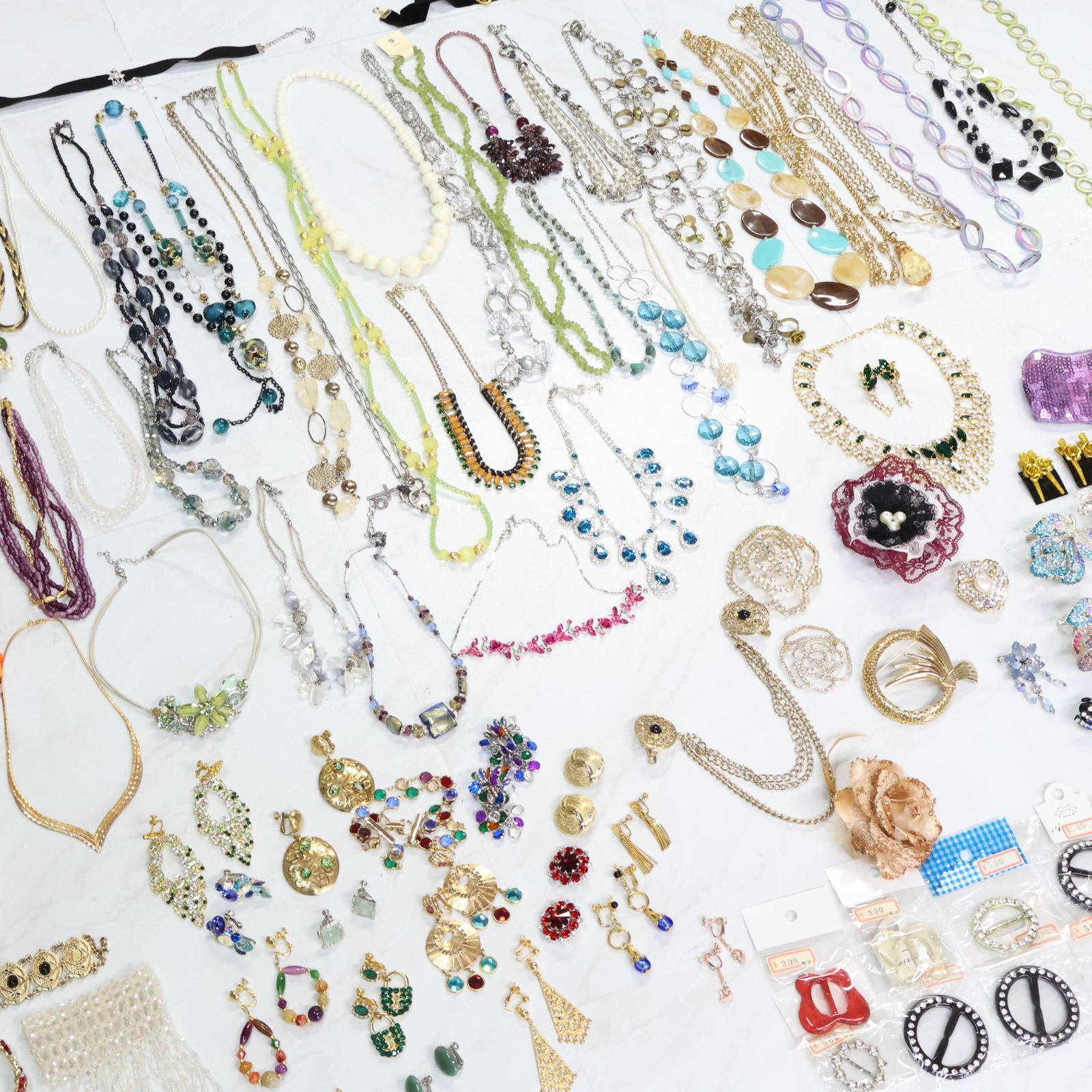 社交ダンス 小物 全130点セット アクセサリー クラッチバッグ 結婚式 パーティ ネックレス ブレスレット ブローチ 飾り