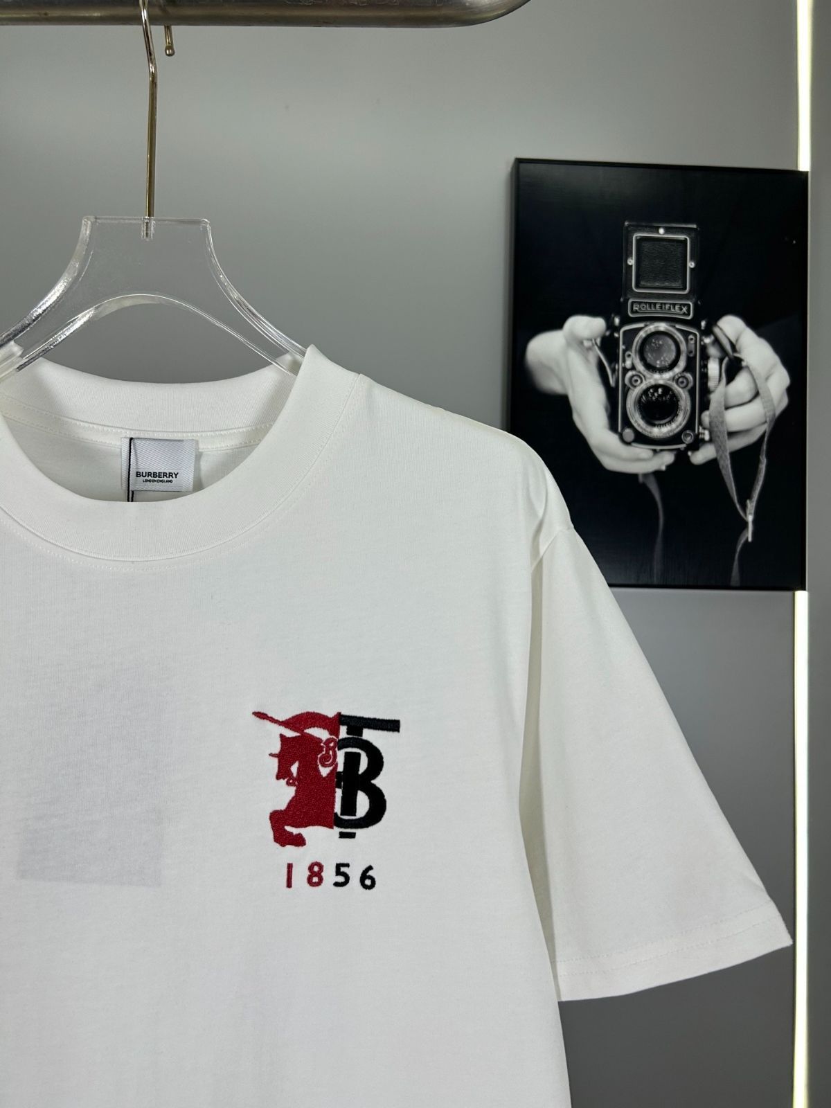 バーバリー HESFORD Equestrian Knight 半袖Tシャツ - メルカリ