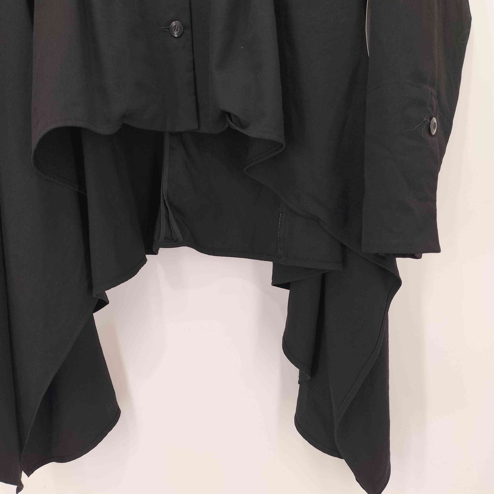 タロウホリウチ