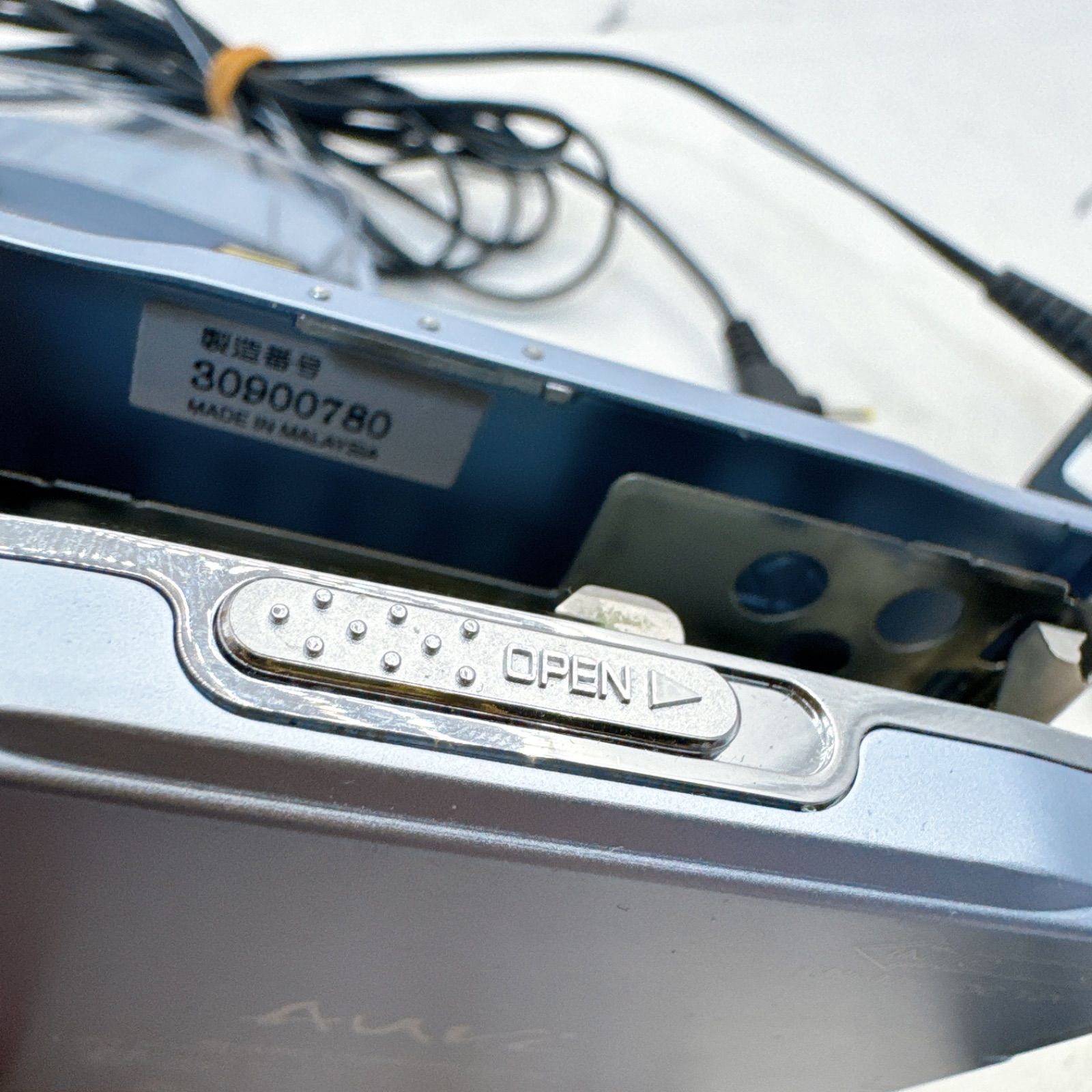 80 ライトブルー