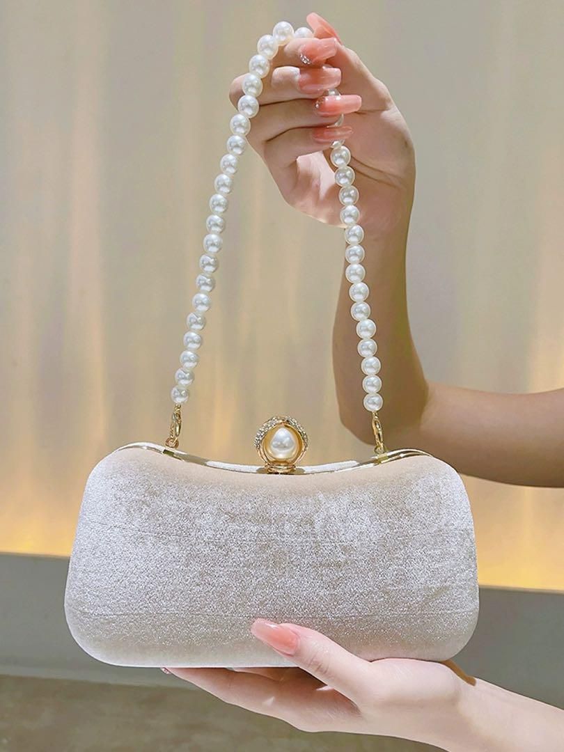パール付き★上品クラッチ＆ショルダーバッグ★ベロア素材★結婚式/パーティー パール付き☆上品クラッチ＆ショルダーバッグ☆ベロア素材☆結婚