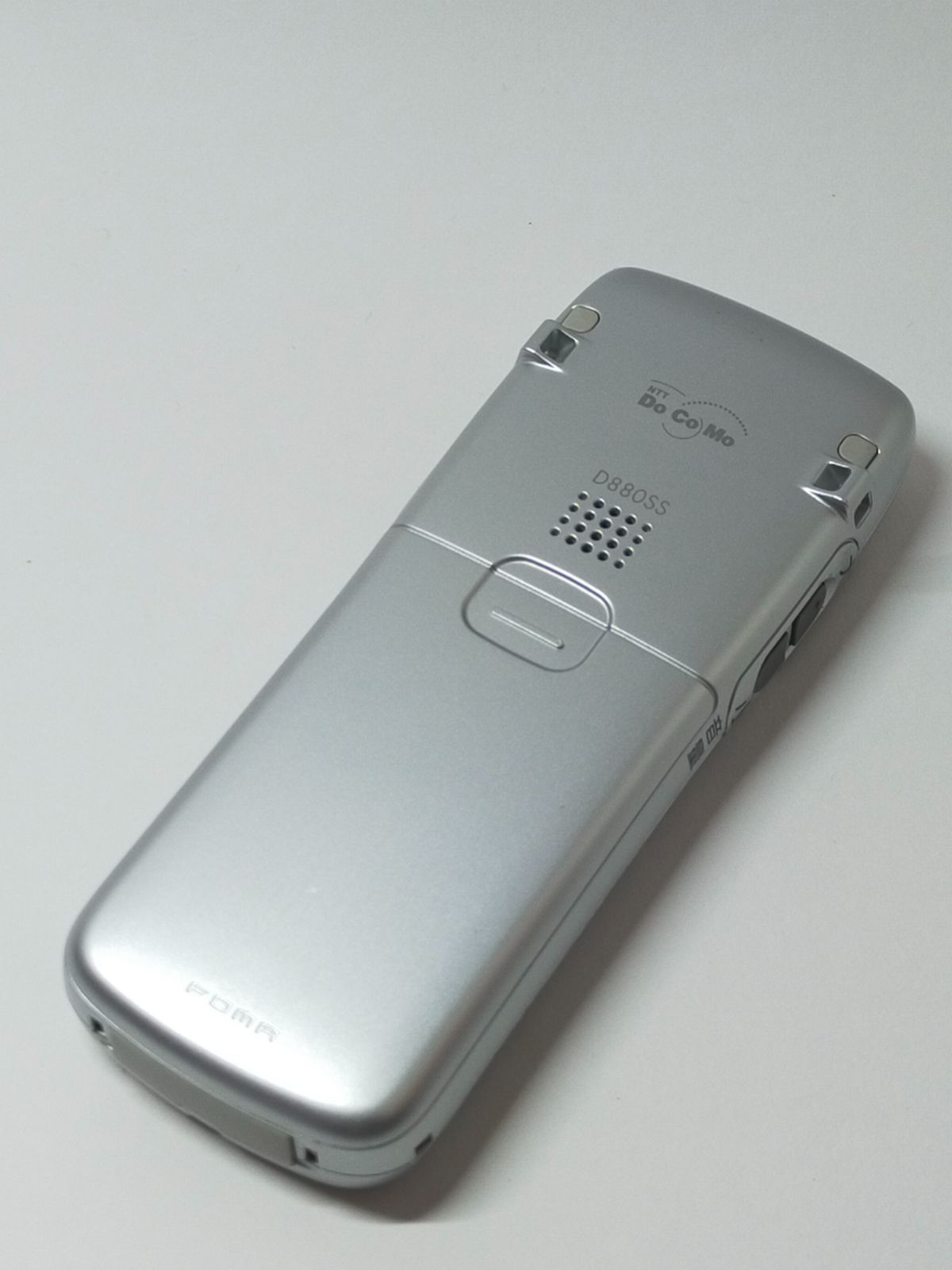 DOCOMO D880SS シンプル 3G ガラケー