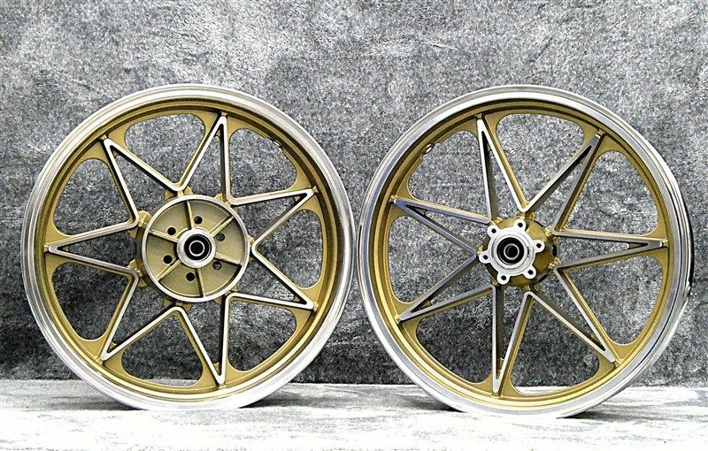 ナインキャスト