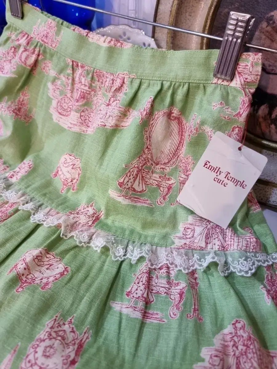 カッコ 可愛い Emily Temple Cute エミリー テンプルかわいい レース フリル スカート 全商品業界最安値に挑戦！