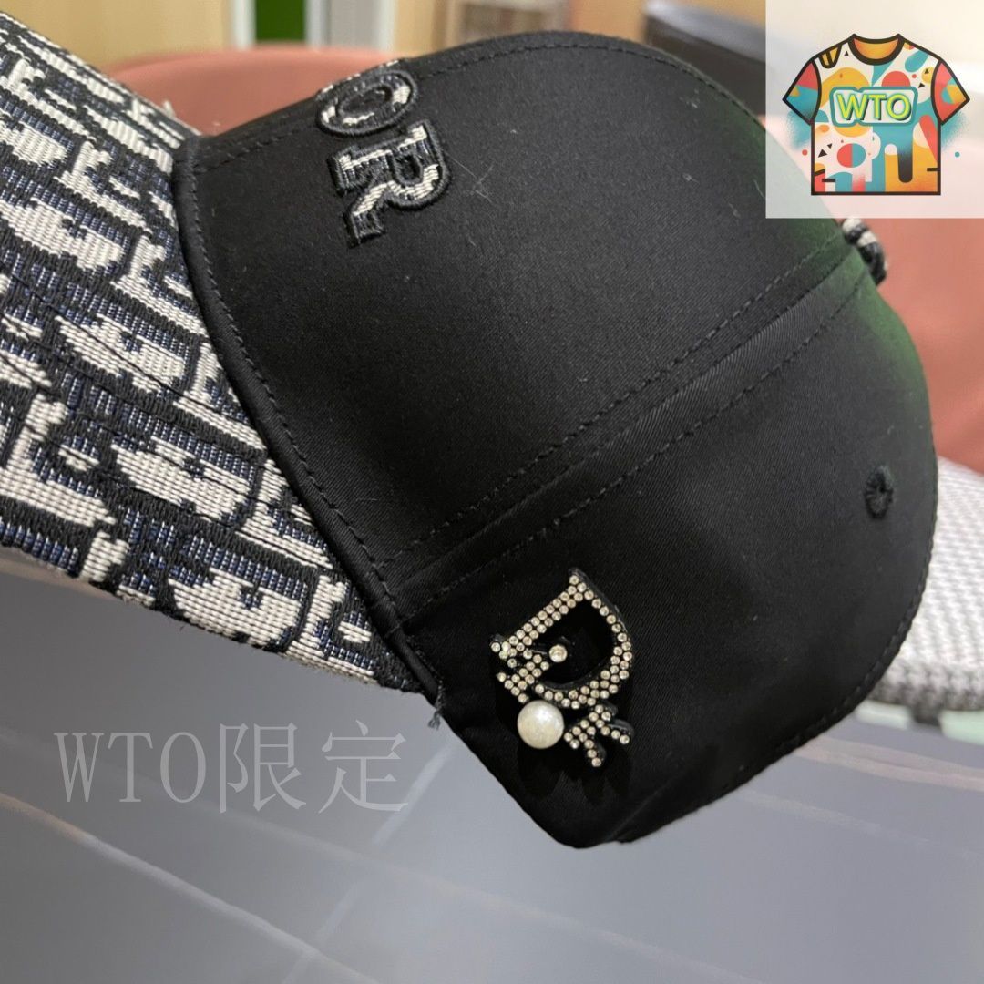 今日特価】DIOR シンプルベースボールキャップ - メルカリ