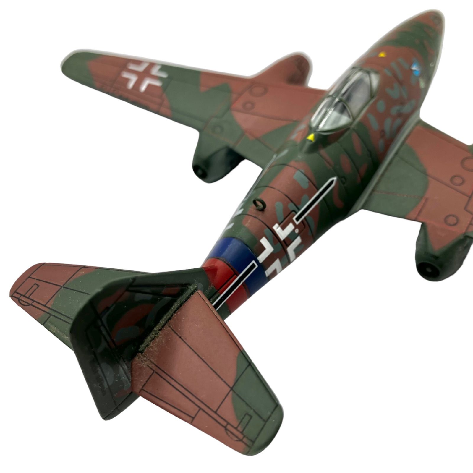 既成品⭐️ ドイツ空軍戦闘機】 メッサーシュミット Messerschmitt Me 262 A-1A デアゴスティーニ  第二次世界大戦傑作機コレクション 1/72スケール - メルカリ