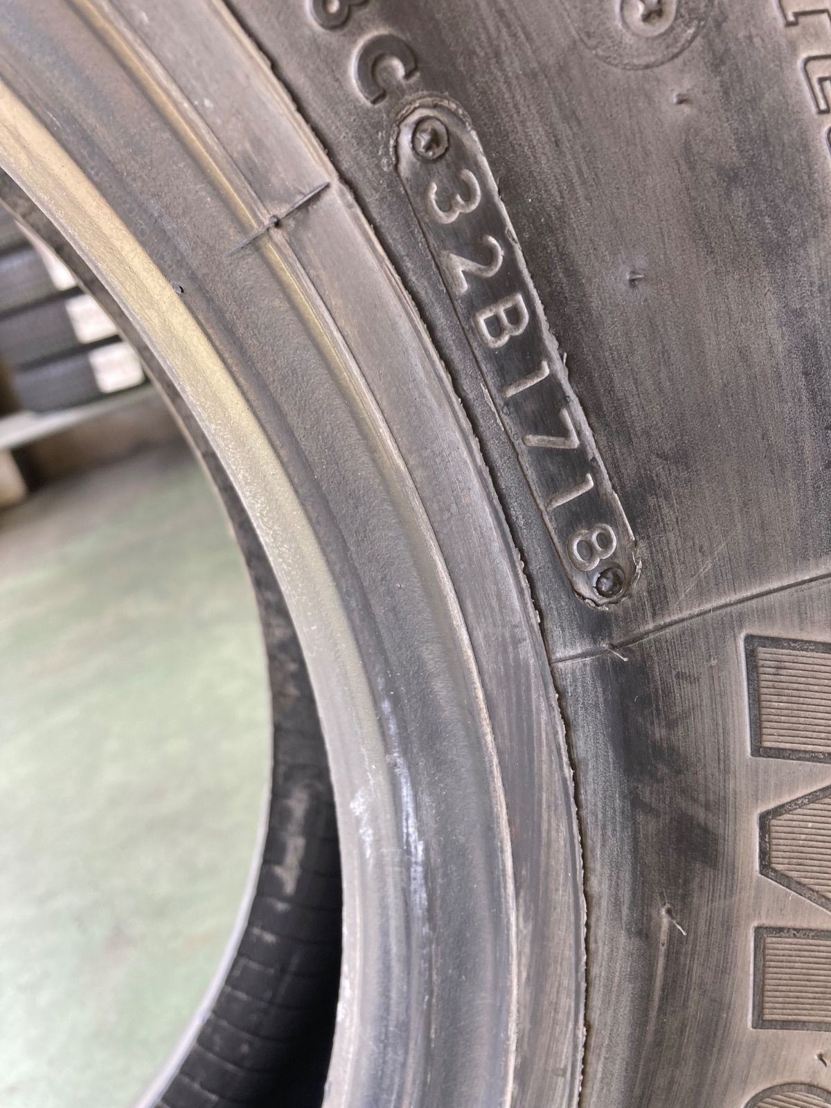 90R17.5