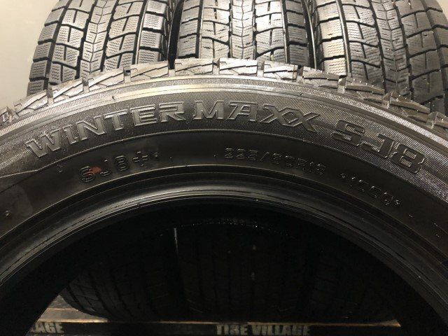 DUNLOP WINTER MAXX SJ8+ 225/60R18 18インチ スタッドレス 4本 22年製 バリ溝 レガシィアウトバック フォレスター スバルXV等　(KTF063)