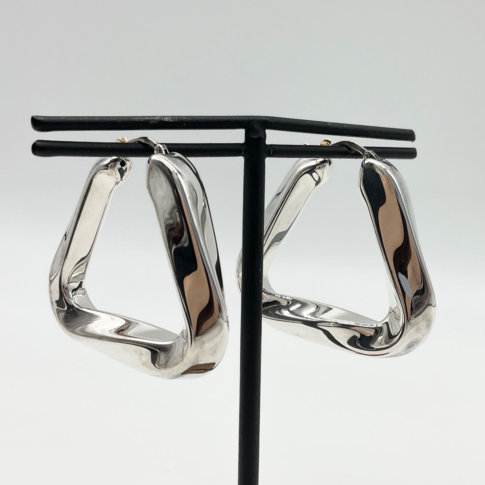 BOTTEGA VENETA ボッテガヴェネタ フープピアス エッセンシャル