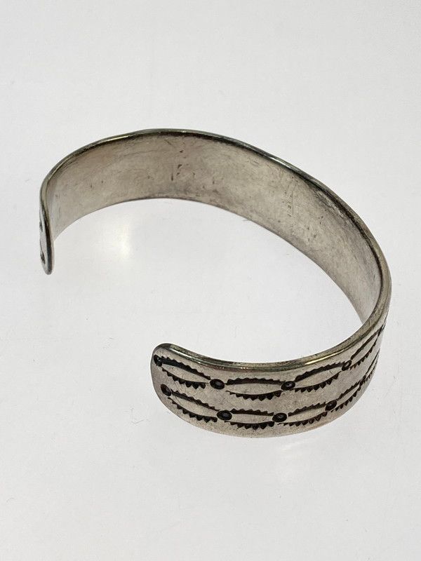 中古】【メンズ/レディース】NAVAJO ナバホ STAMPED INGOT SILVER CUFF