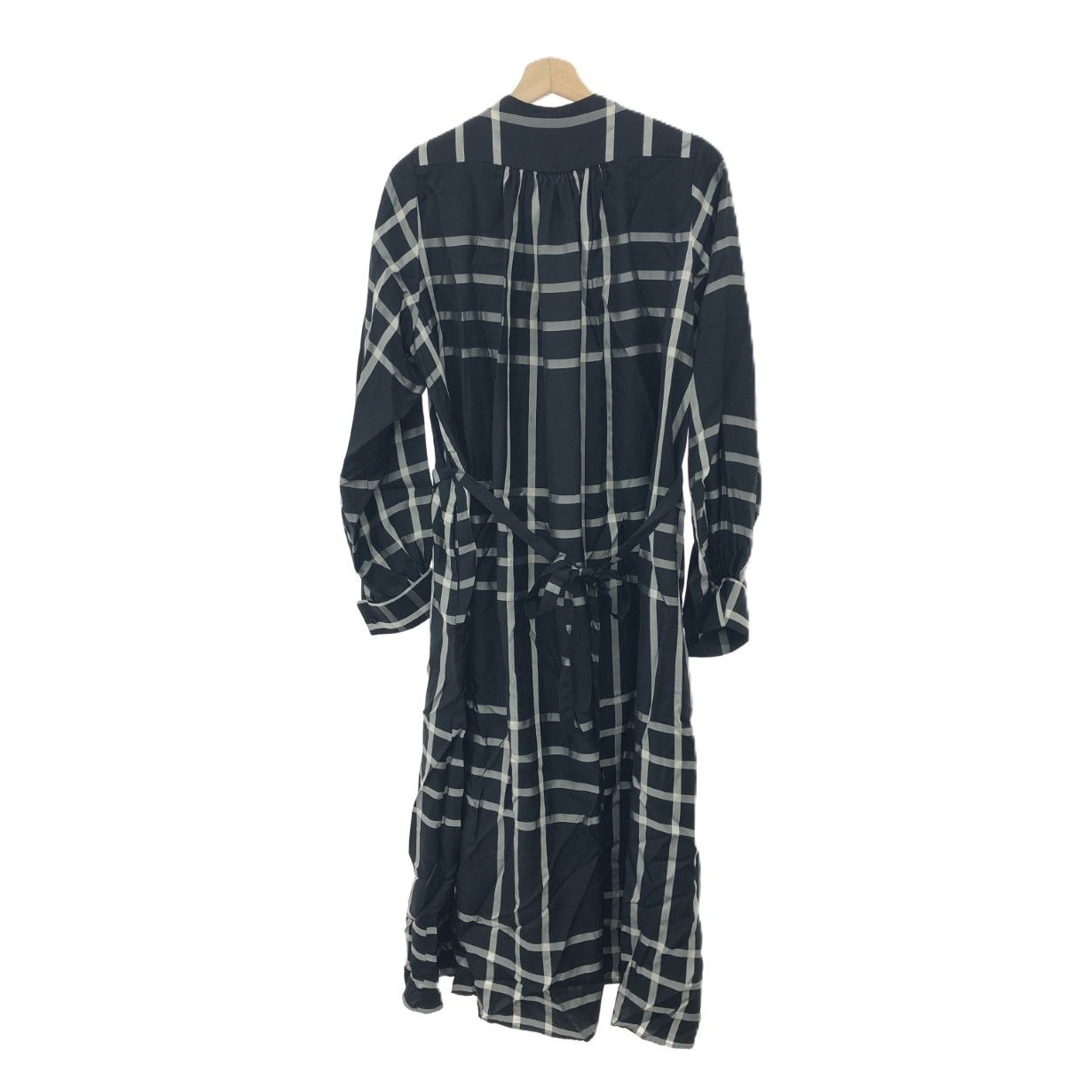 HYKE ハイク シャツワンピース ベージュ 1(S位) 0351825E0010 HYKE（ハイク）の「＜HYKE（ハイク）＞チェック BIB FRNT