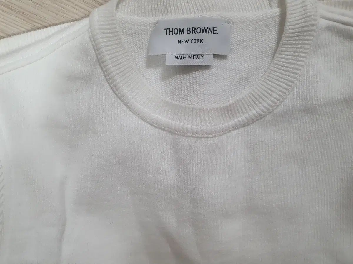 トム ブラウン 23 S S Classic ループバッグ トナル クルーネック スウェット WWW_USTAUSTRALIA_COM_AU