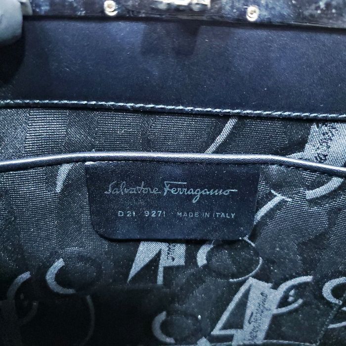 サルヴァトーレフェラガモ Salvatore Ferragamo ガンチーニ