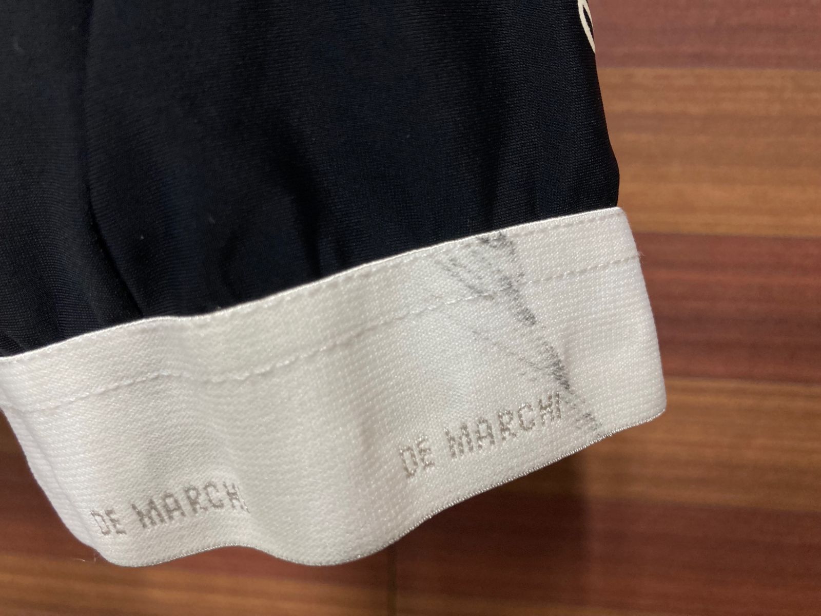 デマルキ　ビブショーツ デマルキから最新のグラベルウェア・キットが発売｜サイクルスポーツが