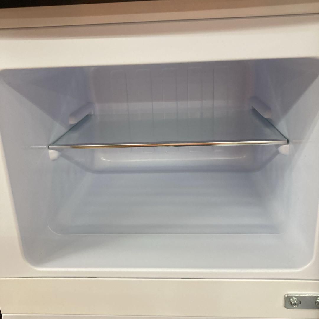 S129 ⭐ 高年式 アイリスオーヤマ 2ドア冷蔵庫（114L 右開き）23  