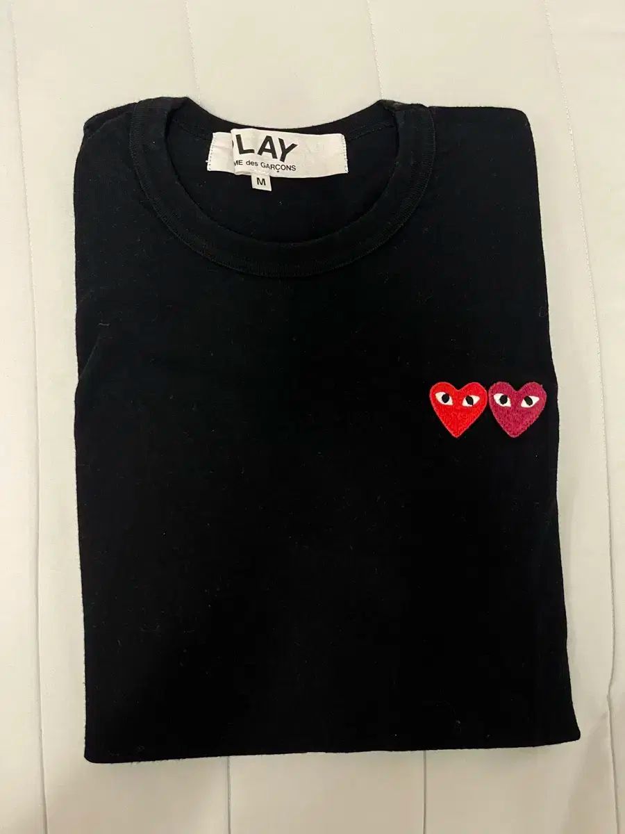 【雷市場（ポンジャン）商品韓国直送】 COMME des GARCONS(コム・デ・ギャルソン) ダブルハート 黒 半袖Tシャツ M