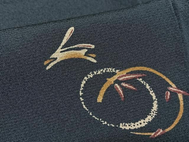 上質な小紋 跳び兎