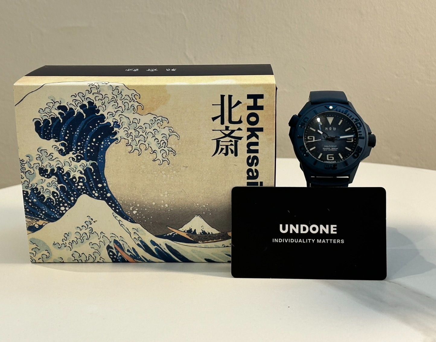 UNDONE×北斎館 The Wave Forward