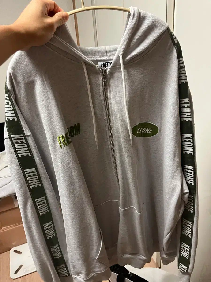DOM フリーダム キオン ラフディーゼル フード付きジップアップ 3xl 4xl