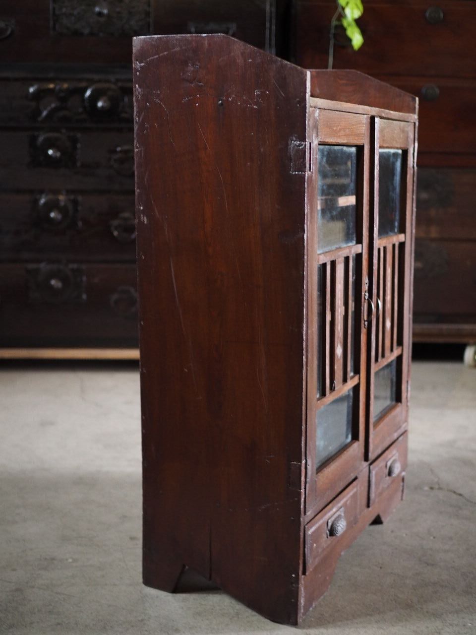 昭和初期の小型ガラスキャビネット古録展 品番S10801