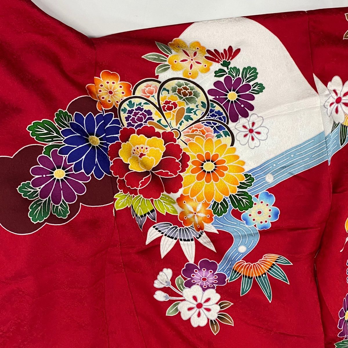 振袖 未仕立て品 仮絵羽 金駒刺繍 金彩加工 紋意匠 扇 雲 古典 正絹