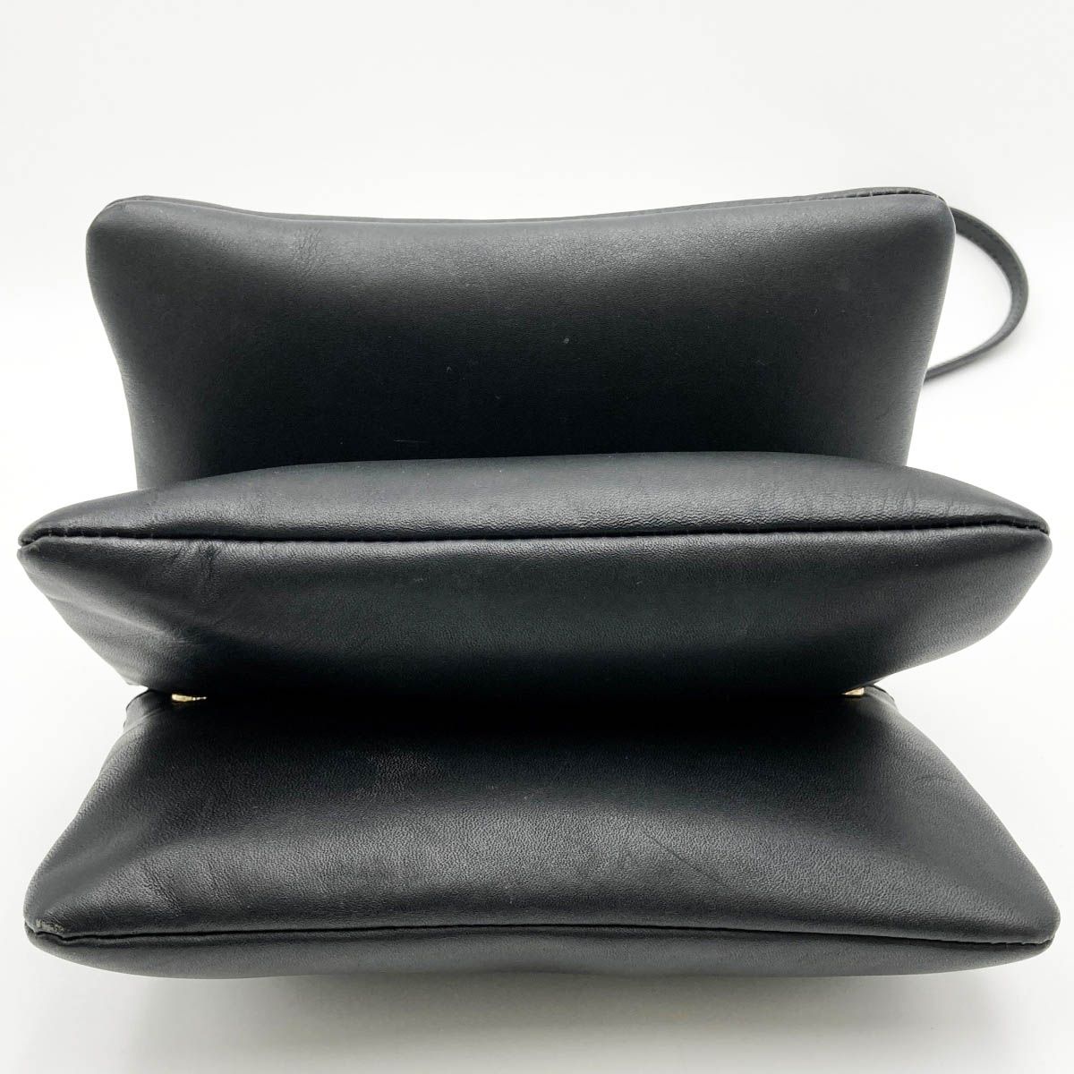 CELINE セリーヌ トリオ ショルダーバッグ 斜め掛け ポシェット 