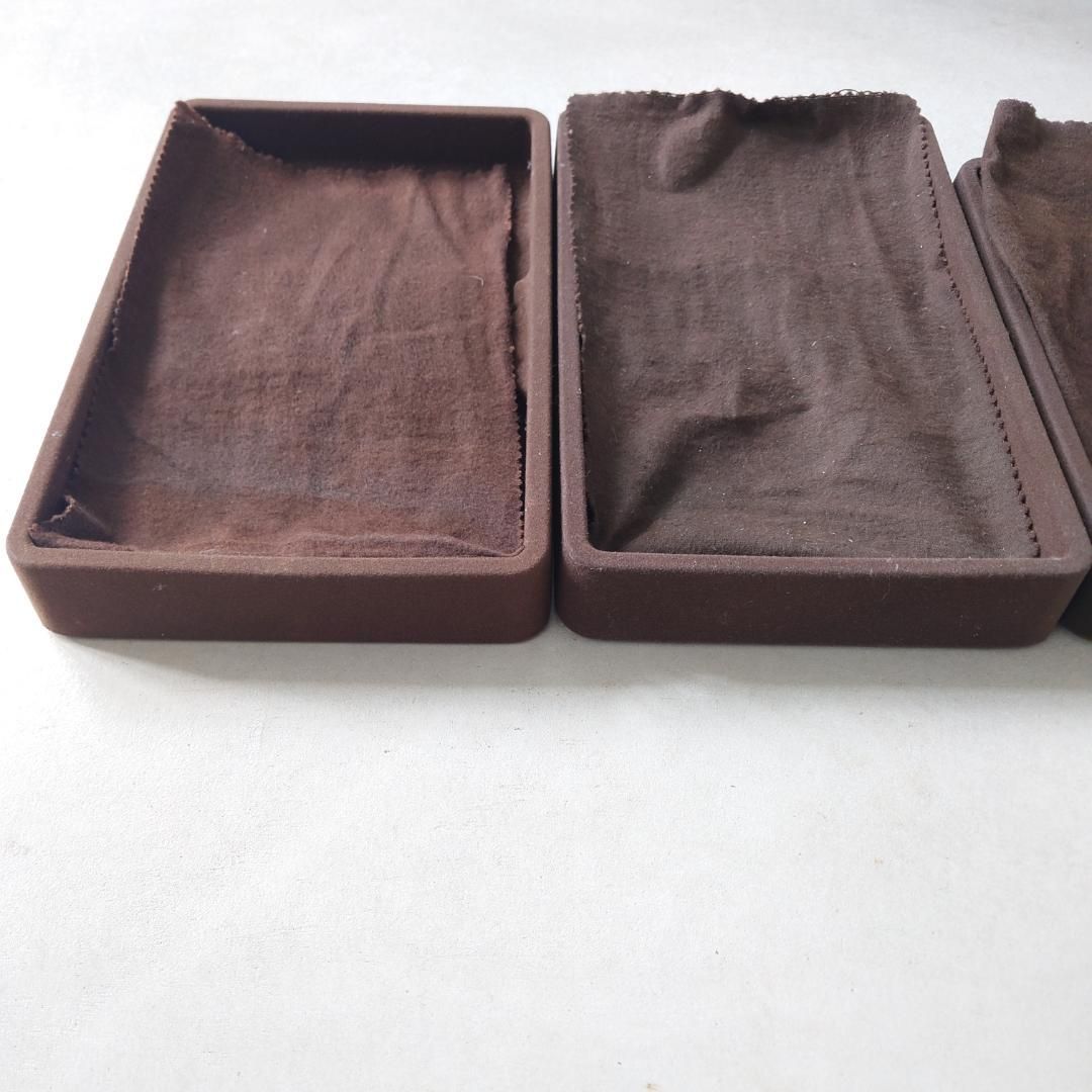 変色防止用ケース