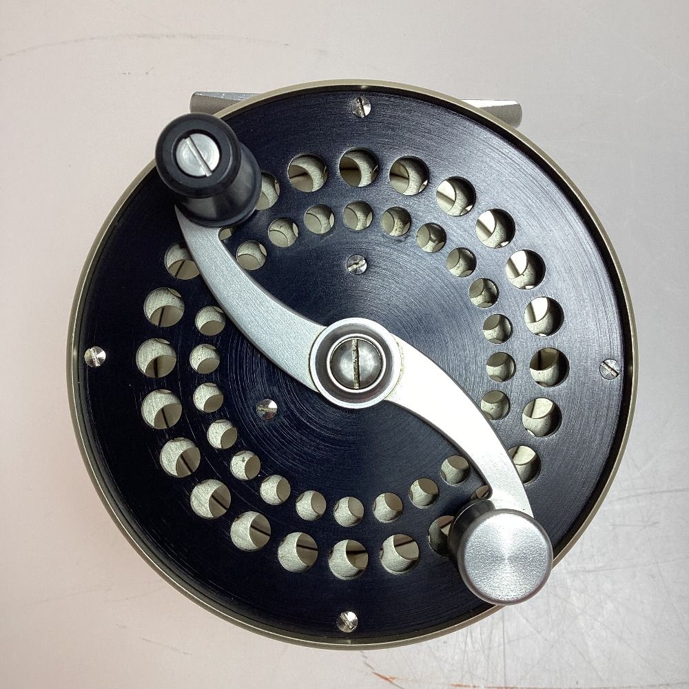 フライフィッシング　サラシオーネ　フライリール Saracione] SCA Fly Reel 3 1/4″ | 北海道フィッシングガイド