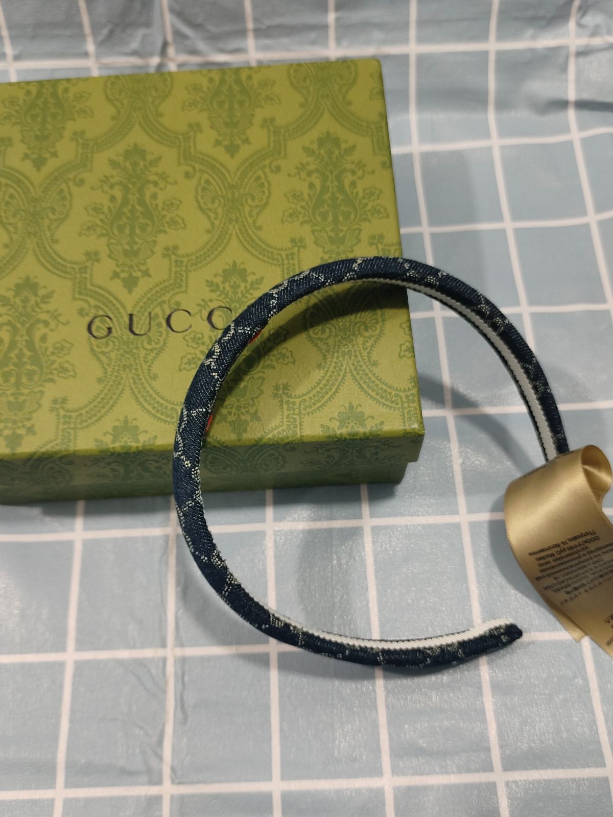 人気商品❗グッチ❇Gucci　カチューシャ　ヘアアクセサリー送料無料☆オシャレ　値下げ❗️新品ஐ未使用