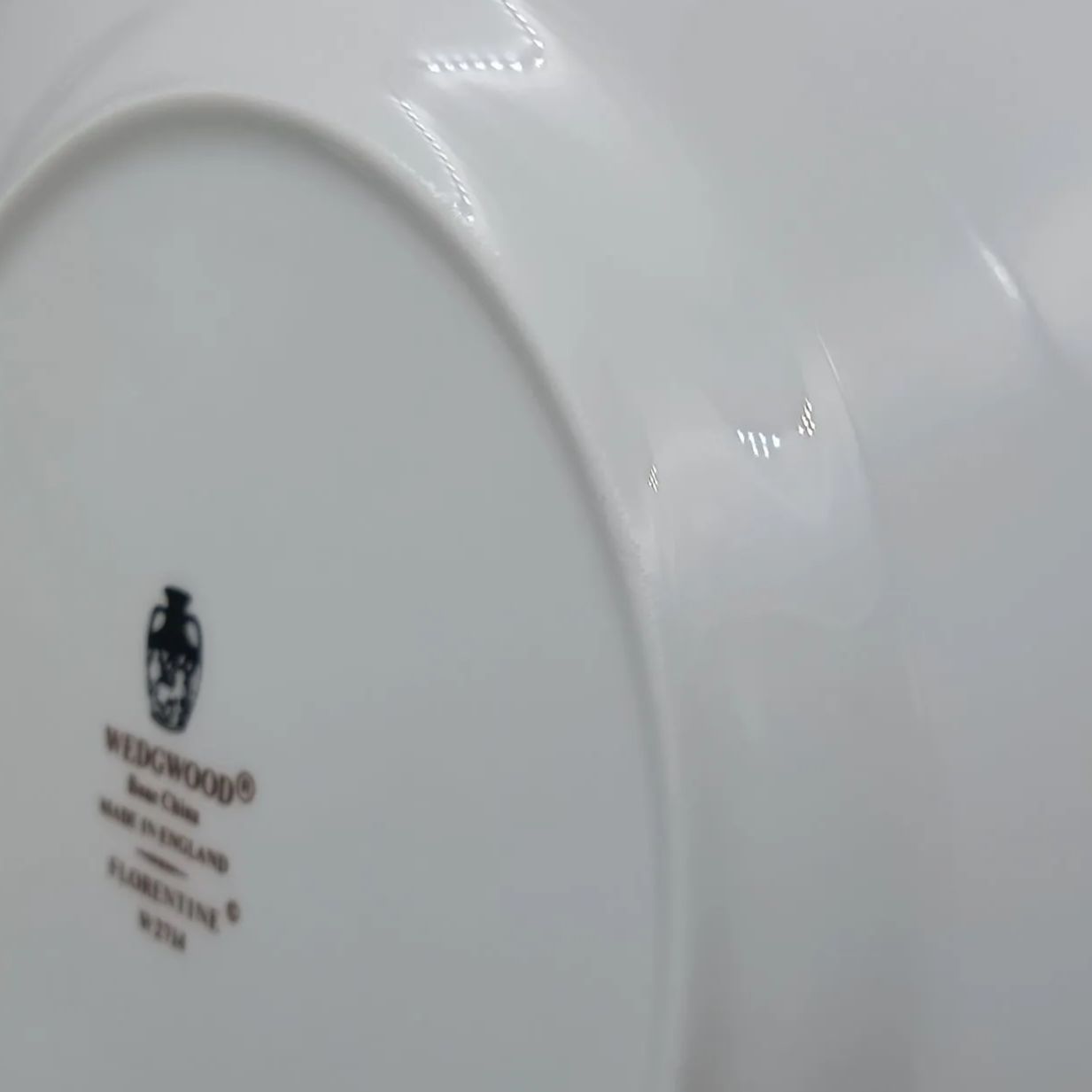 ウェッジウッド フロレンティーン ターコイズ 黒壺マーク プレート 皿