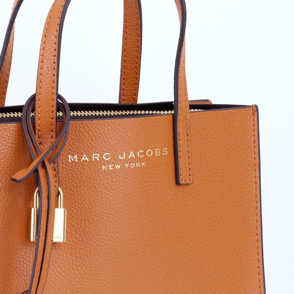 マークジェイコブス トートバッグ Marc Jacobs M0015685 240 楽天市場】マークジェイコブス MARC JACOBS バッグ トートバッグ